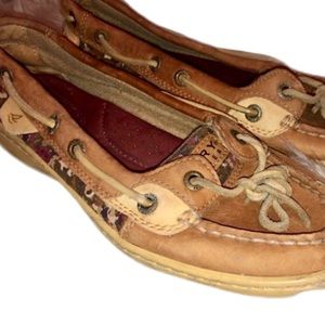 Sperry top-spider shoes size 6 boat shoes